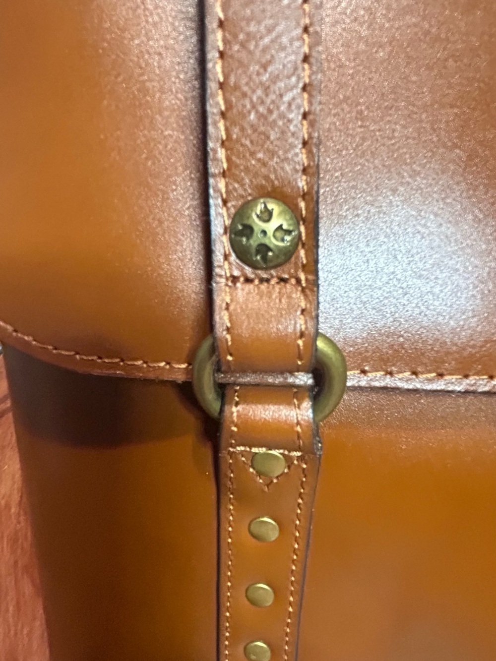 Patricia Nash Amersham
Messenger Bag in Heritage Tan leather New No Tags Learher - Picture 4 of 15